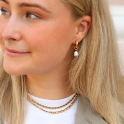 Winther Studio Chunky Pearl Hoops></noscript> Øreringe