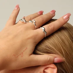 Winther Studio Cirrus Simple Ring></noscript> Ringe